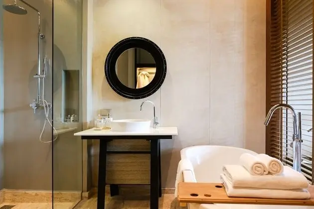 1 Bedroom Suite