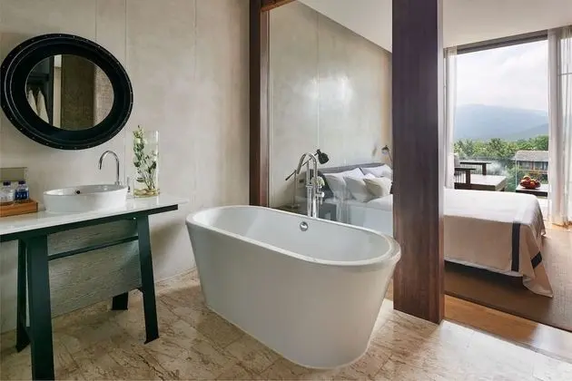 2 Bedroom Suite