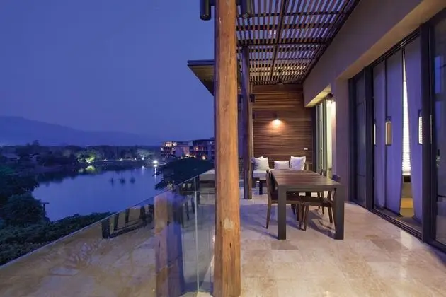 2 Bedroom Suite with Private Pool