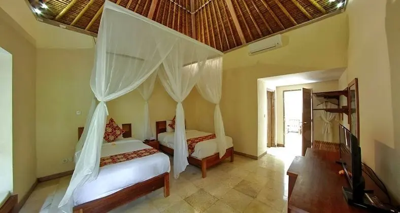 Family Villa, 2 Yatak Odası, Havuz Manzaralı, Bahçeli