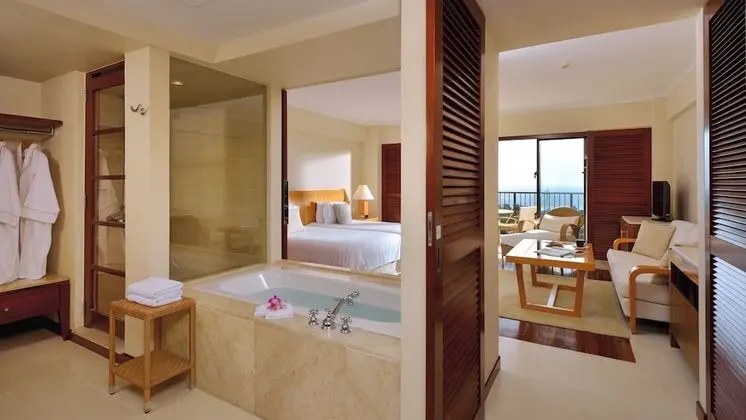 Club Oda, Sigara İçilmez (Deluxe Adult Only 16 or over)