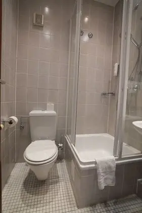 Basic Tek Büyük Yataklı Oda (Budget)