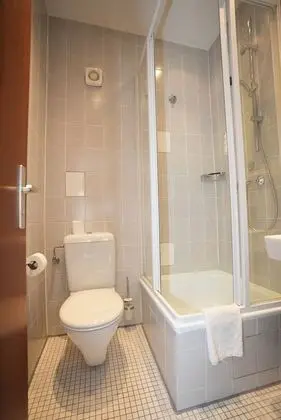Basic Tek Büyük Yataklı Oda (Budget)