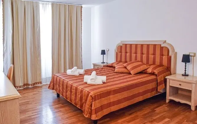 Tek Kişilik Oda, 1 Tek Kişilik Yatak