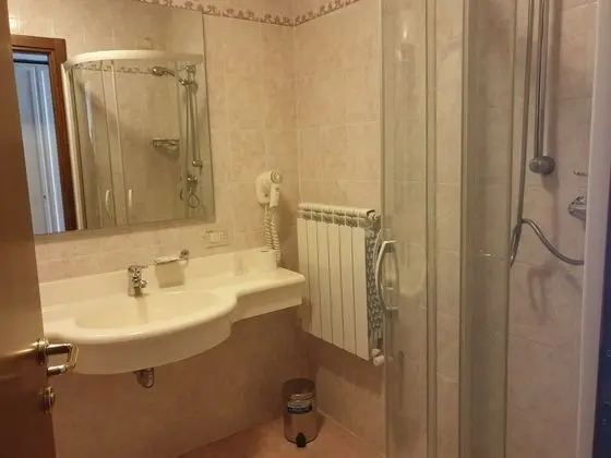 Tek Kişilik Oda, 1 Tek Kişilik Yatak