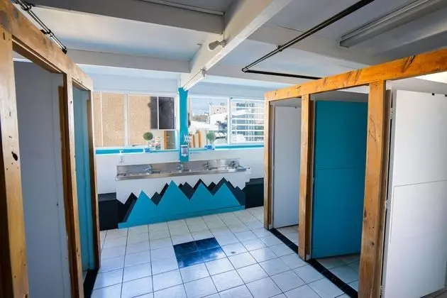 Tek Kişilik Oda, Ortak Banyo