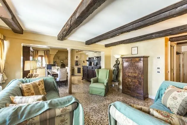 Superior Apart Daire