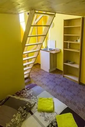 Family Oda, Birden Çok Yatak, Sigara İçilmez