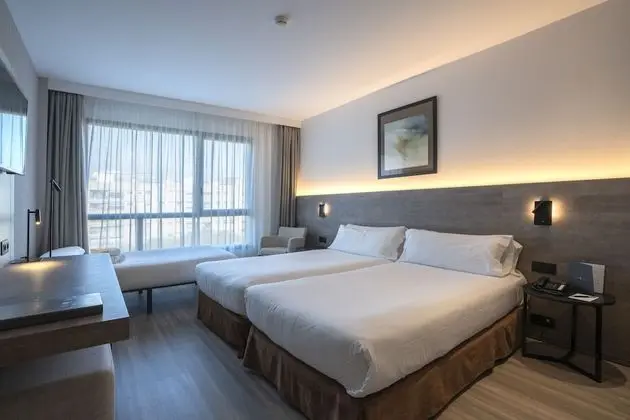 Standard Tek Büyük veya İki Ayrı Yataklı Oda (with extrabed (3 adults))