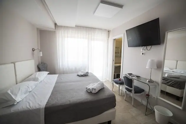 Tek Büyük Yataklı Oda, 1 Büyük (Queen) Boy Yatak (Teatro Politeama)