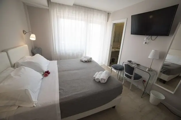 Tek Büyük Yataklı Oda, 1 Büyük (Queen) Boy Yatak (Teatro Politeama)