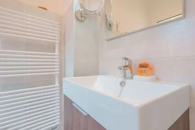 Business Tek Büyük Yataklı Oda (Nettuno)