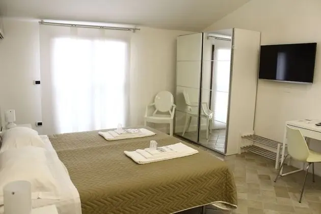 Luxury Üç Kişilik Oda, Şehir Manzaralı