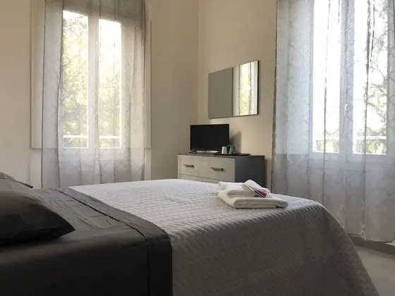 Design Tek Büyük Yataklı Oda (Oro)