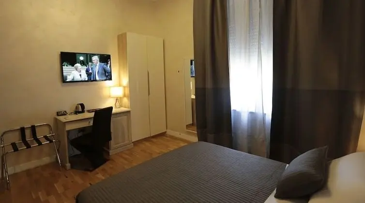 Üç Kişilik Oda, 1 Yatak Odası
