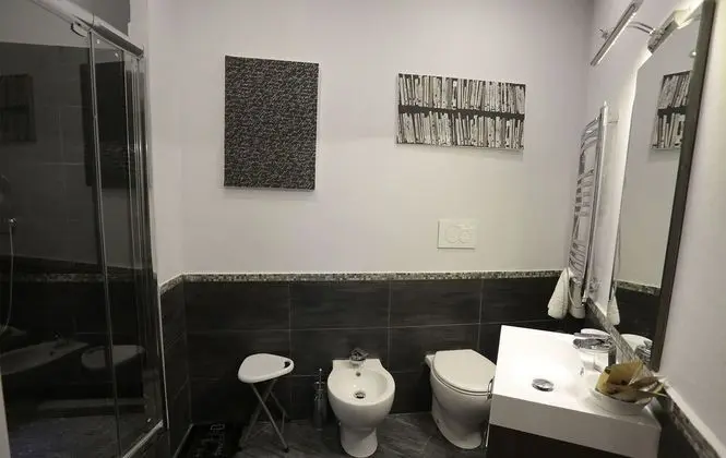 Üç Kişilik Oda, 1 Yatak Odası