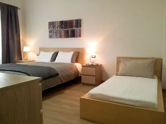 Comfort Üç Kişilik Oda, 1 Büyük (Queen) Boy Yatak, Kule