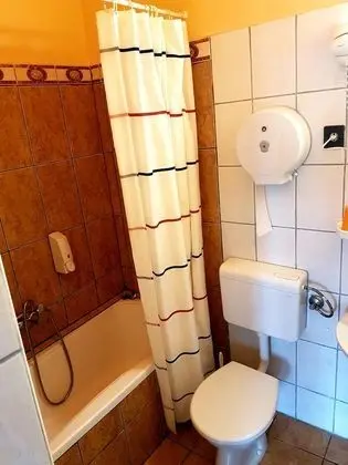 Standard Dört Kişilik Oda