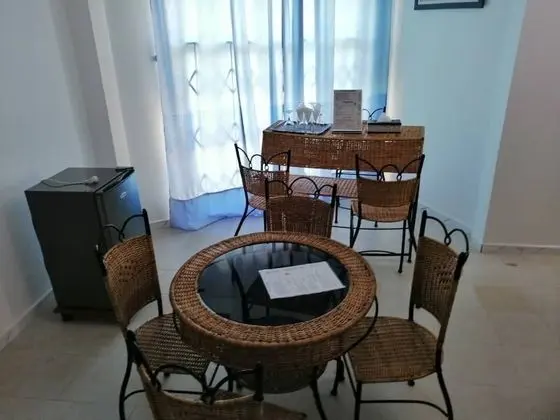Junior Süit, 1 En Büyük (King) Boy Yatak, Buzdolabı, Şehir Manzaralı