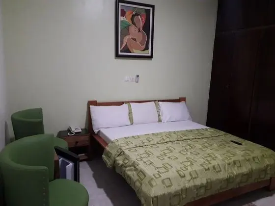 Luxury Tek Büyük Yataklı Oda, 1 En Büyük (King) Boy Yatak, Buzdolabı, Şehir Manzaralı