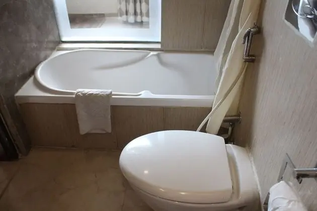 Superior Tek Büyük veya İki Ayrı Yataklı Oda