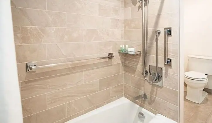 Oda, 1 En Büyük (King) Boy Yatak (ADA)