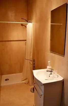 Üç Kişilik Oda, Engellilere Uygun, Özel Banyo