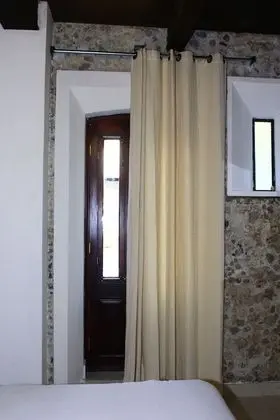 Classic Tek Büyük Yataklı Oda
