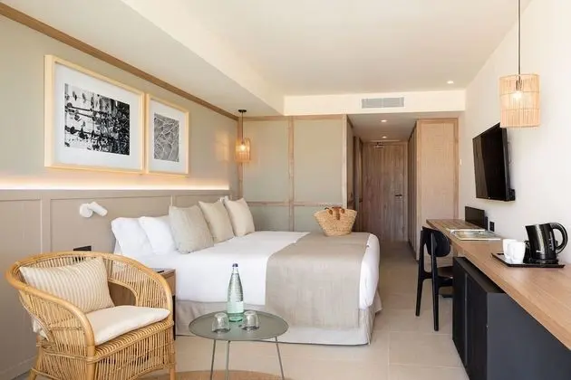 Design Üç Kişilik Oda
