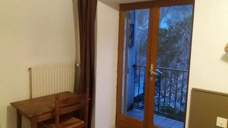 Classic Tek Büyük Yataklı Oda