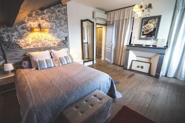 Tek Büyük Yataklı Oda (Claire)