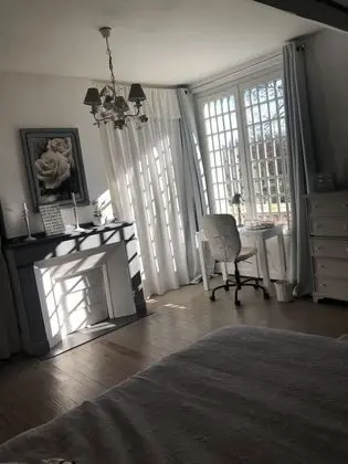 Tek Büyük Yataklı Oda (Claire)