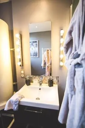 Tek Büyük Yataklı Oda (Zen)