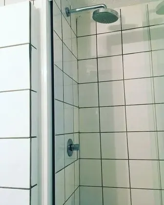 Tek Kişilik Oda, Sigara İçilmez