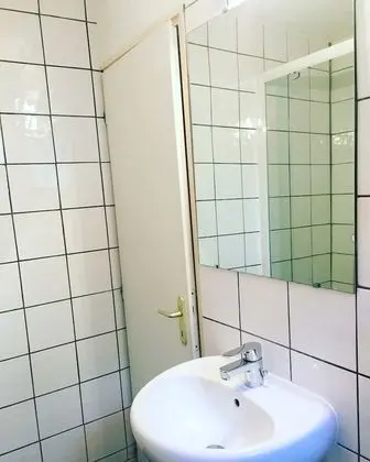 Tek Kişilik Oda, Sigara İçilmez