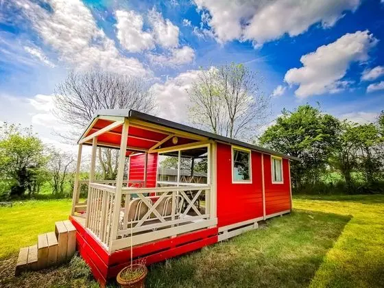 Family Dağ Evi (Red / Rouge)