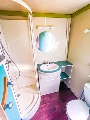 Family Dağ Evi (Red / Rouge)