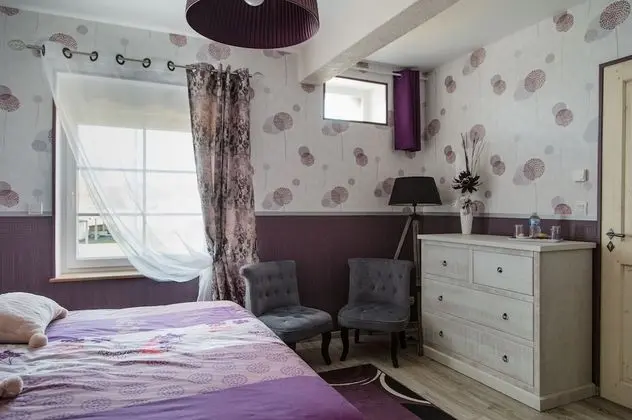 Tek Büyük veya İki Ayrı Yataklı Oda (Prune)