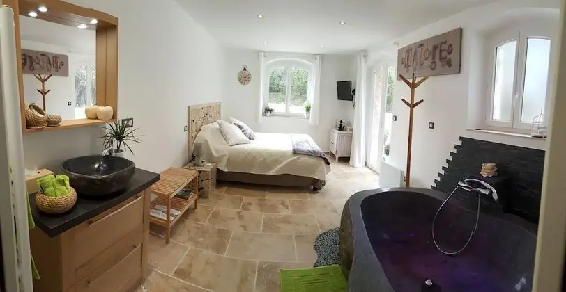 Tek Büyük Yataklı Oda (Galet)