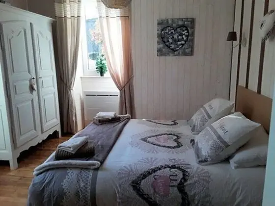 Tek Büyük Yataklı Oda (Le Bohneur)