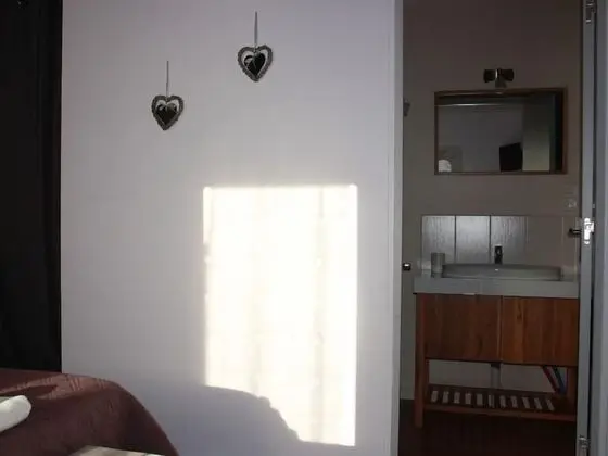 Tek Büyük veya İki Ayrı Yataklı Oda, Banyolu/Duşlu (Gustave Doré)