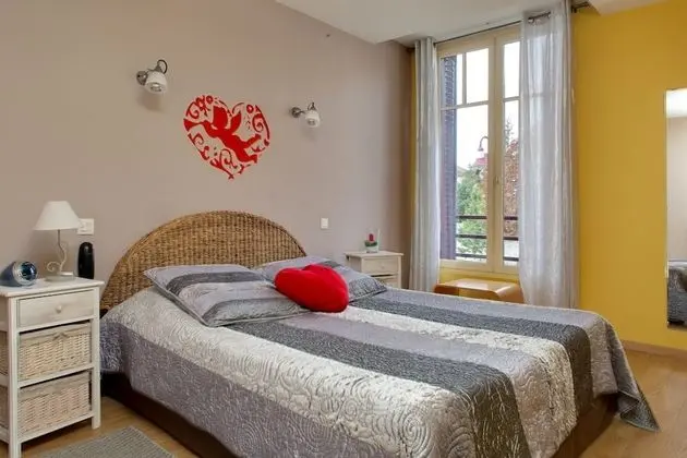 Tek Büyük Yataklı Oda