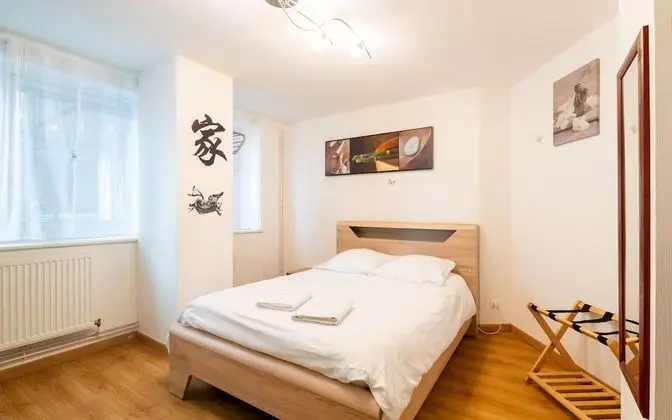 Standard Tek Büyük Yataklı Oda, Ortak Banyo (Zen)