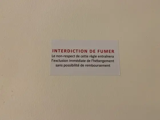 Tek Büyük Yataklı Oda, Ortak Banyo (Sympa)
