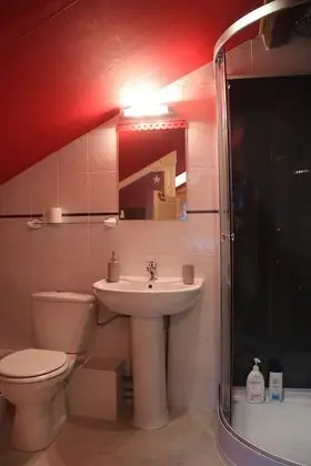Oda, Özel Banyo (Chambre Randonneur)