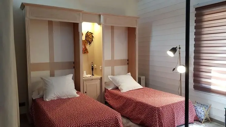 Family Oda (Les Coquelines)