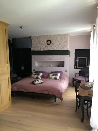 Deluxe Tek Büyük Yataklı Oda (Virginie)