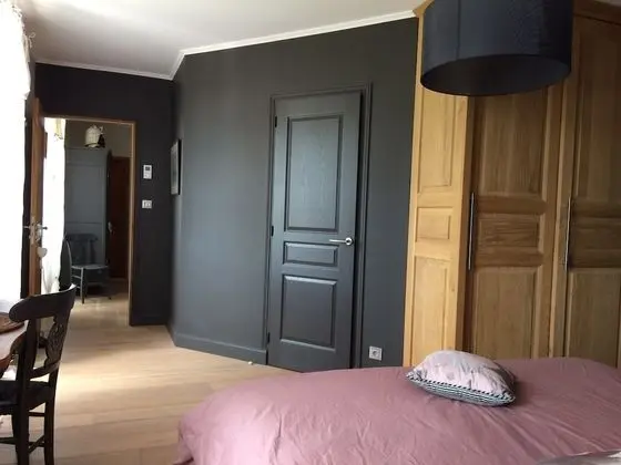 Deluxe Tek Büyük Yataklı Oda (Virginie)