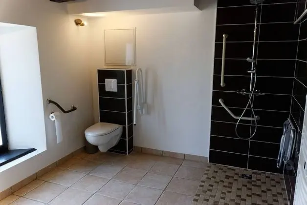 Tek Büyük Yataklı Oda, Engellilere Uygun, Banyolu/Duşlu (Au ras des paquerettes)