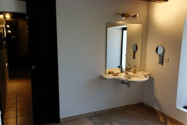 Tek Büyük Yataklı Oda, Engellilere Uygun, Banyolu/Duşlu (Au ras des paquerettes)
